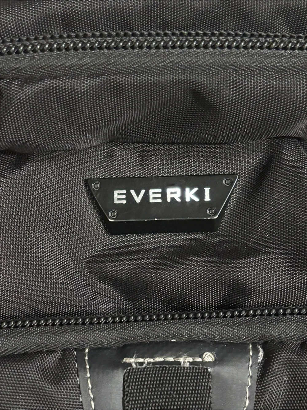 Everki black nylon